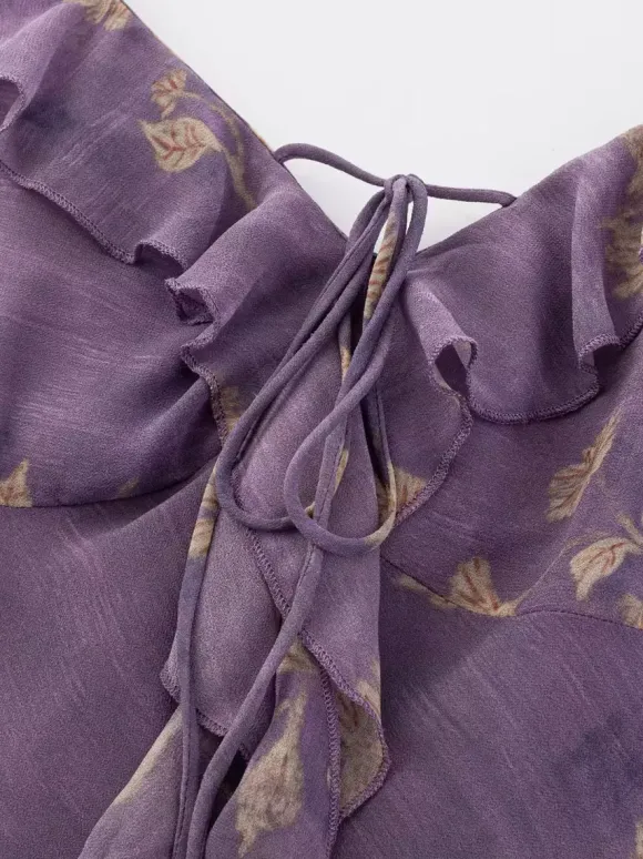 Robe de tous les jours pour femme à fleurs violettes sans manches col en V et taille haute.