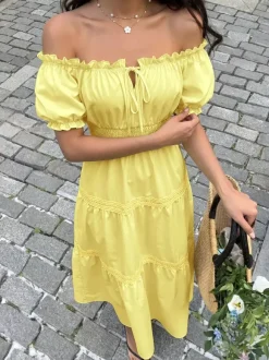 Robe de vacances maxi dos nu à volants et lacets manches courtes épaules dénudées manches bouffantes robe sexy