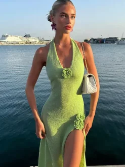 Robe de vacances sculptante dos nu à fleurs tricotée sans manches col en V couleur abricot