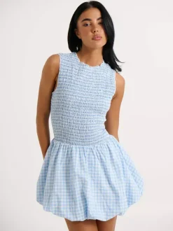 Robe d'été rose élégante mini-robe sans manches à col rond idéale pour une soirée en amoureux