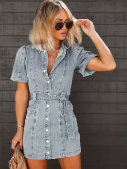 Robe en jean à manches bouffantes pour femme - Robe mini boutonnée bleu clair délavée style vintage avec ceinture - Collection été 2026