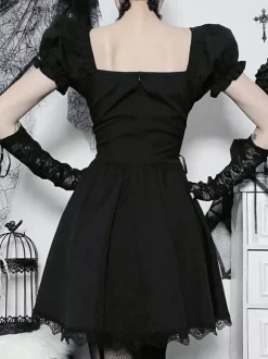Robe gothique punk épaules dénudées manches courtes dentelle robe courte Lolita