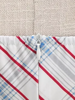 Robe élégante cintrée à carreaux bleus avec jupe trapèze parfaite pour les fêtes d'été