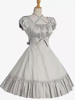 Robe lolita en popeline à volants douse col carré Déguisements