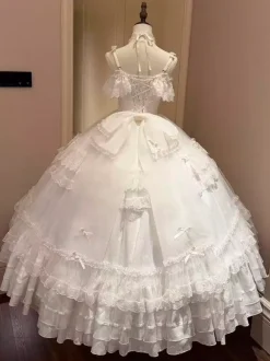 Robe Lolita féerique bleu ciel en dentelle à volants multiples idéale pour un goûter.
