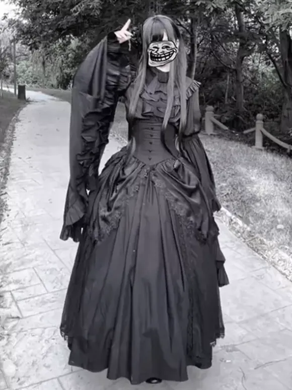 Robe Lolita gothique noire à manches longues style vintage chic