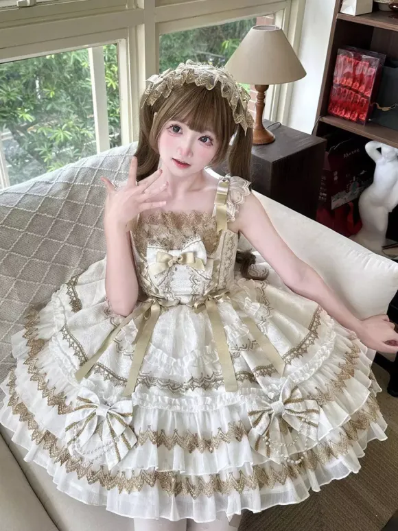 Robe Lolita gothique noire à volants robe courte Lolita à lacets avec coiffe