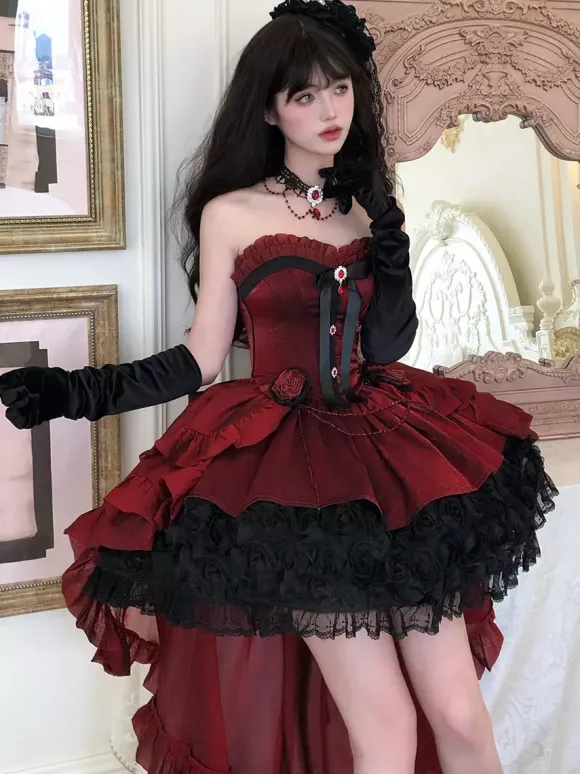 Robe Lolita Gothique Rouge et Noire Décolleté C艙ur Sans Bustier Volants N艙uds Robe Lolita Courte