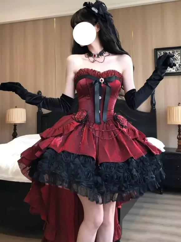 Robe Lolita gothique rouge à spaghetti et n艙uds roses robe courte Lolita avec traîne