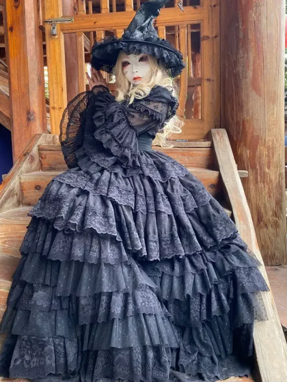Robe Lolita gothique une pièce à volants et manches longues