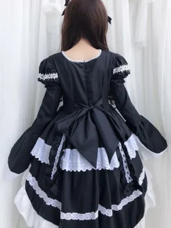 Robe Lolita OP Bonne Noir Blanche Manches Courtes Bouffantes Robes Une Pièce Lolita