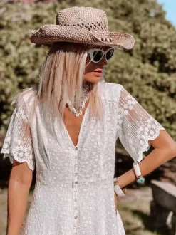 Robe longue bohème en dentelle blanche pour femme - Robe courte à manches courtes et boutons brodés - Tenue d'été idéale pour la plage les mariages et les fêtes (collection 2026)