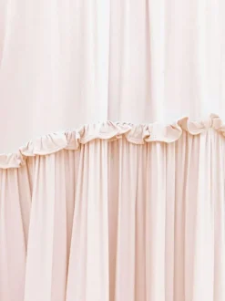 Robe longue bohème à épaules dénudées et volants pour femme - Robe longue fluide crème à manches bouffantes - Collection été 2026