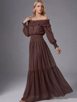 Robe longue bohème à épaules dénudées pour femme - Robe longue marron à volants en mousseline de soie taille smockée et manches longues étagées - Idéale pour une soirée romantique à la plage (2026)