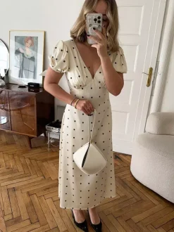 Robe longue d'été décontractée couleur abricot manches courtes et col en V pour femme.
