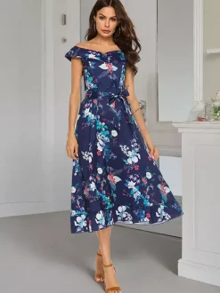 Robe longue d'été élégante à imprimé floral épaules dénudées sans manches et fermeture éclair.