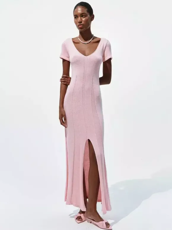Robe longue en maille rose pâle à col V pour femme style élégant au quotidien