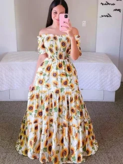 Robe longue imprimée à épaules dénudées et smocks pour femme - Robe d'été trapèze à manches courtes et volants - Idéale pour les vacances d'été à la plage 2026