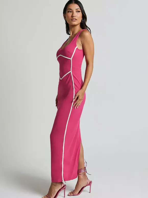 Robe longue moulante à contraste de couleurs pour l'été 2026