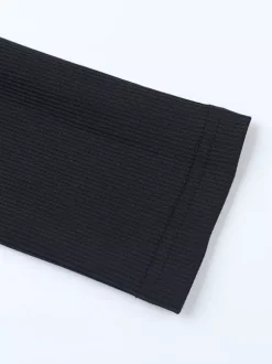 Robe longue moulante noire à épaules dénudées et fente au dos ornée de perles élégantes - Tenue de soirée printemps 2026