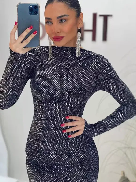 Robe longue moulante à sequins scintillants et froncés pour femme - Robe noire à col bateau et manches longues - Soirée de gala du printemps 2026