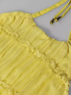 Robe longue plissée dos nu à col halter pour femme - Robe d'été bohème à volants sans manches et froncée dans le dos - Idéale pour la plage - Événement estival 2026