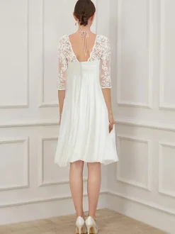 Robe mariée courte col en forme de coeur demi-manche en dentelle dos en V Robe de mariage simple