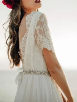 Robe mariée simple col rond manche courte en dentelle longueur au sol en mousseline de soie Robe de mariée à la plage