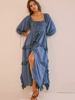 Robe maxi bohème à col carré pour femme - Robe longue fluide à manches trois-quarts ourlet à volants étagés et smocks - Collection été plage 2026