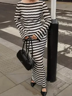 Robe maxi moulante à manches longues en maille à motif ondulé contrasté pour femme 2026