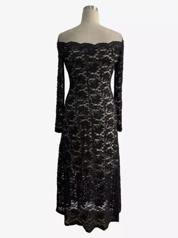 Robe maxi moulante à épaules dénudées manches longues et dentelle collection femme 2026