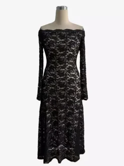 Robe maxi moulante à épaules dénudées manches longues et dentelle collection femme 2026
