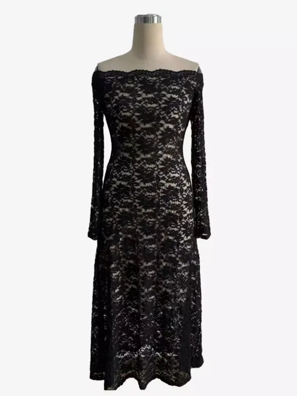 Robe maxi moulante à épaules dénudées manches longues et dentelle collection femme 2026