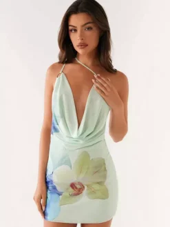 Robe midi en mousseline imprimée à fleurs bretelles chics col sans manches idéale pour l'été au quotidien.