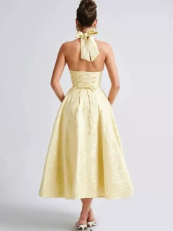 Robe mi-longue à fleurs rose pâle col licou coupe trapèze style vintage pour femme 2026