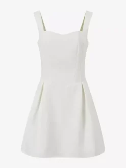 Robe mini blanche sans manches coupe trapèze évasée collection femme 2026