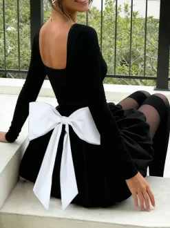 Robe mini à col carré et n艙ud papillon pour femme - Manches longues noires contrastées et élégantes - Style Audrey - Tenue de soirée printemps 2026