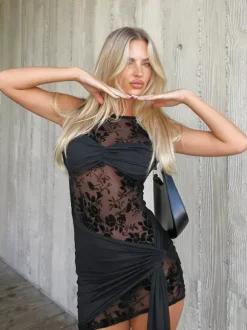 Robe mini en maille florale pour femme - Robe moulante sexy transparente et froncée - Style Y2K tenue de soirée estivale 2026
