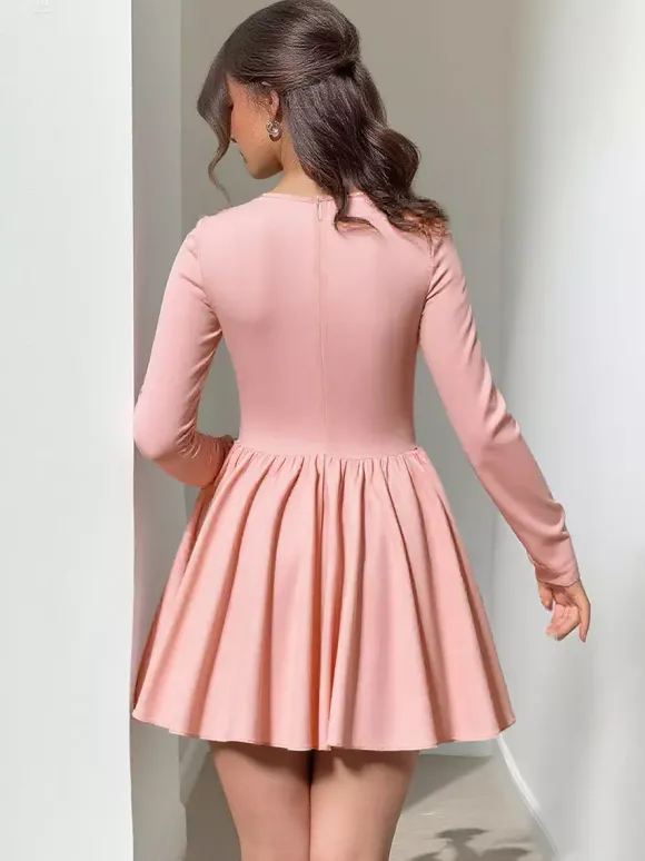 Robe mini rose trapèze style corset pour femme - Empiècements en dentelle Coquette manches longues - Fête d'anniversaire printanière 2026