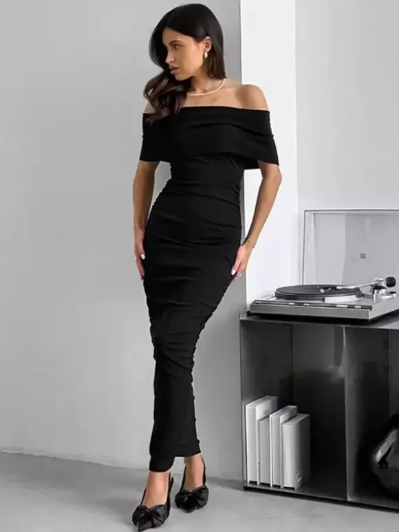 Robe moulante à épaules dénudées coupe ajustée élégante semi-formelle robe longue froncée pour femmes 2026