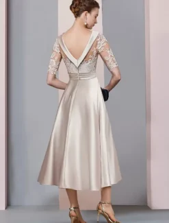 Robe mère à col bijou et demi-manches ligne a robes d'invitées de mariage en dentelle