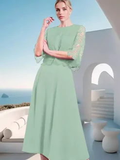 Robe mère de la mariée à col bijou et manches mi-longues en dentelle