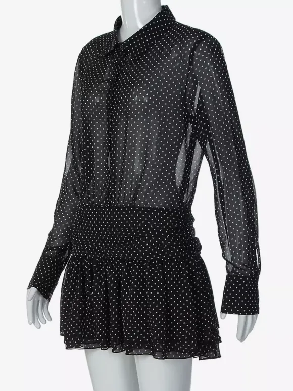 Robe noire décontractée mini plissée à manches longues et col en V pour une soirée en amoureux
