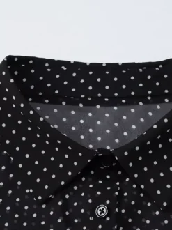 Robe noire décontractée mini plissée à manches longues et col en V pour une soirée en amoureux