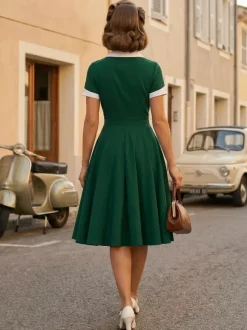 Robe rétro swing à manches courtes et col à revers contrastant pour femme 2026