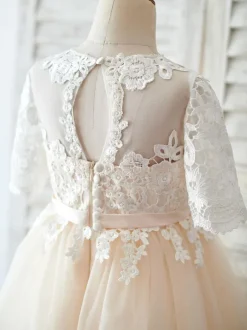 Robes cortège enfant robe cérémonie fille col rond manche courte en dentelle