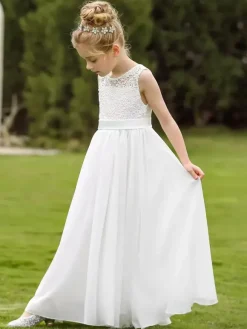 Robes de demoiselle d'honneur blanches en dentelle blanche sans manches à col bijou