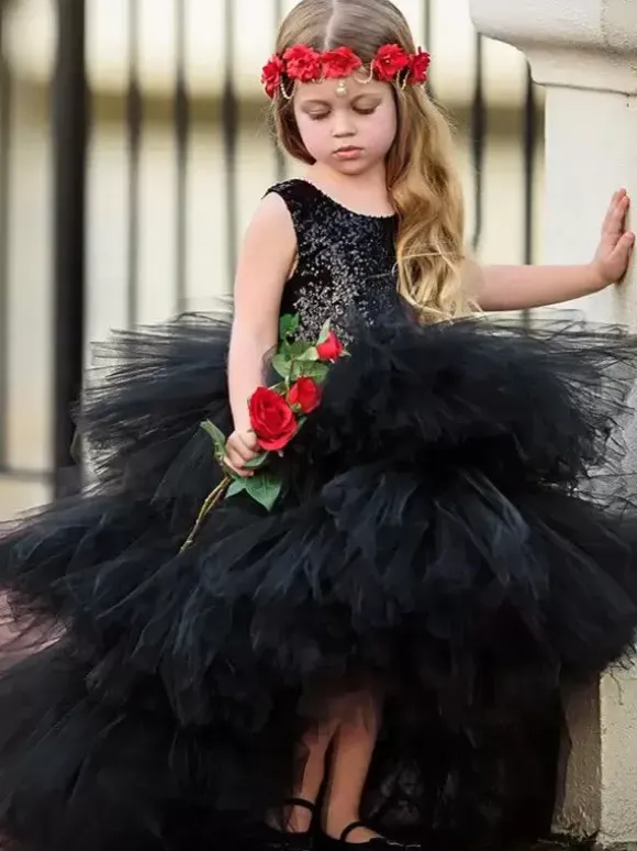 Robes de demoiselle d'honneur de mariage Robes pour occasions spéciales Robes noires sans manches à volants