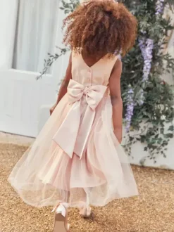 Robes de demoiselle d'honneur blanches en tulle ivoire sans manches à col bijou