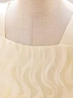 Robes de fille de fleur blanche robes d'occasion spéciale Tulle rose clair manches courtes col carré robes de fille de fleur